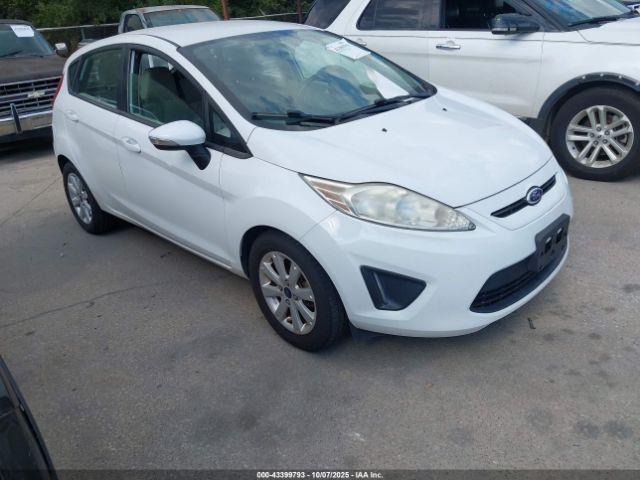  Salvage Ford Fiesta