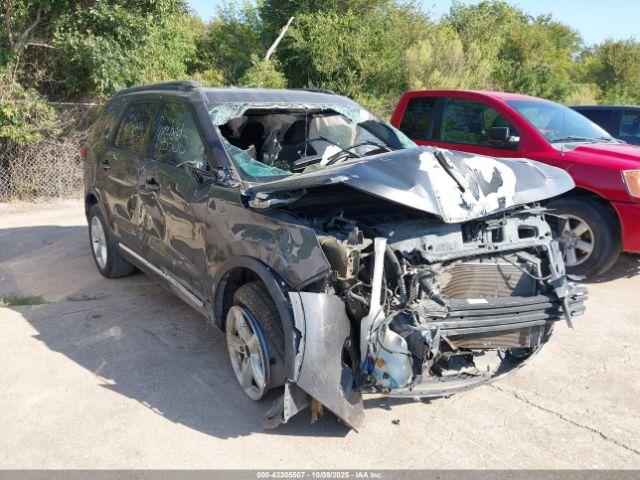  Salvage Ford Explorer