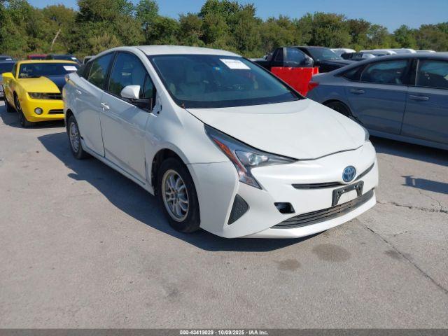  Salvage Toyota Prius