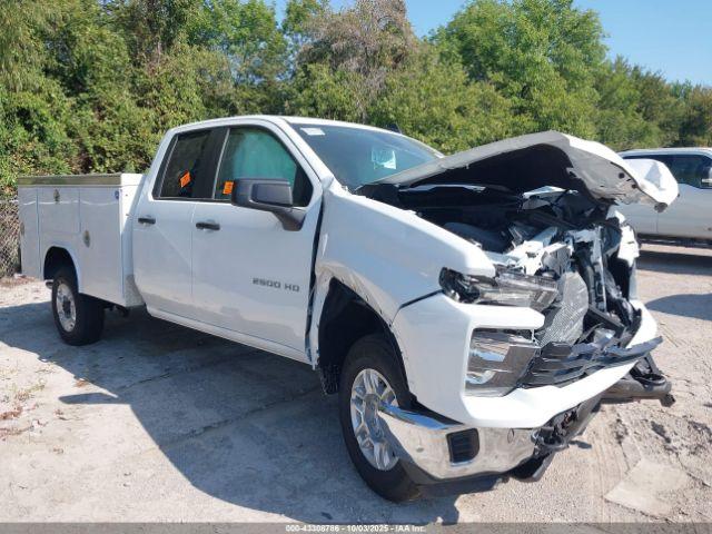  Salvage Chevrolet Silverado 2500