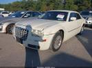 Chrysler 300 Touring Image 2