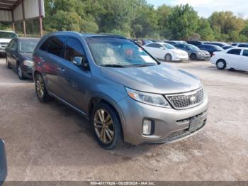  Salvage Kia Sorento