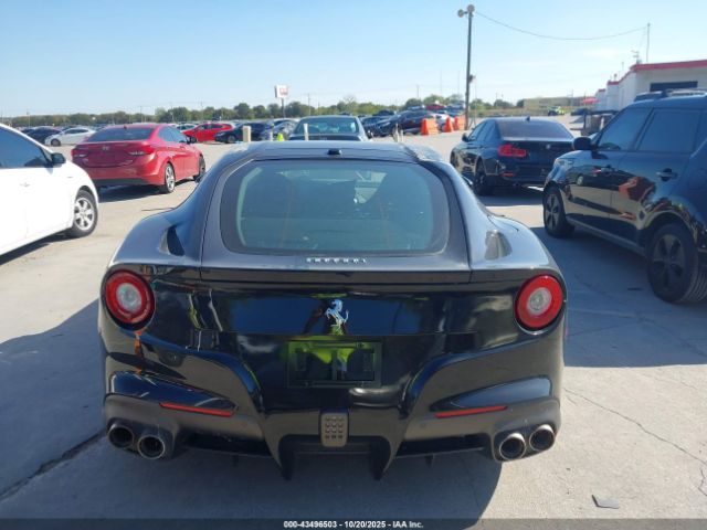 Ferrari F12berlinetta Image 2
