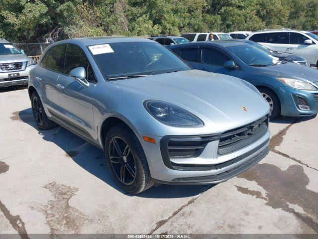  Salvage Porsche Macan