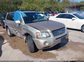  Salvage Toyota Highlander