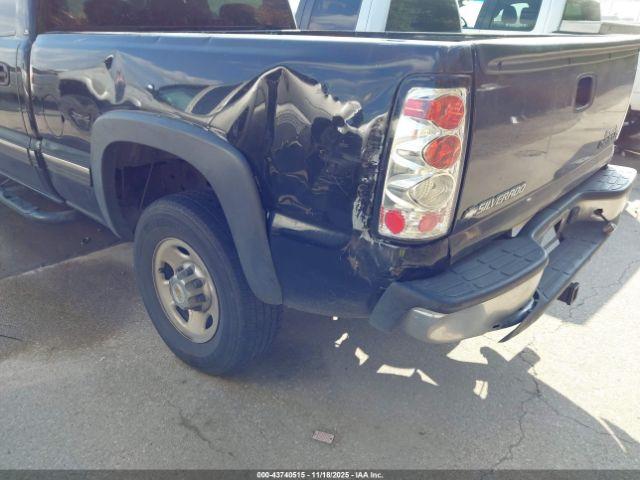 Chevrolet Silverado 1500 Ls Image 2