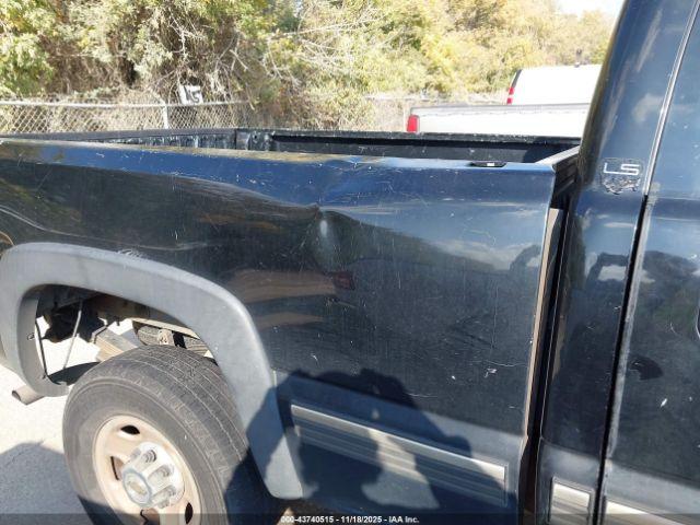 Chevrolet Silverado 1500 Ls Image 10