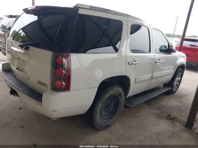 GMC Yukon Denali Image 2