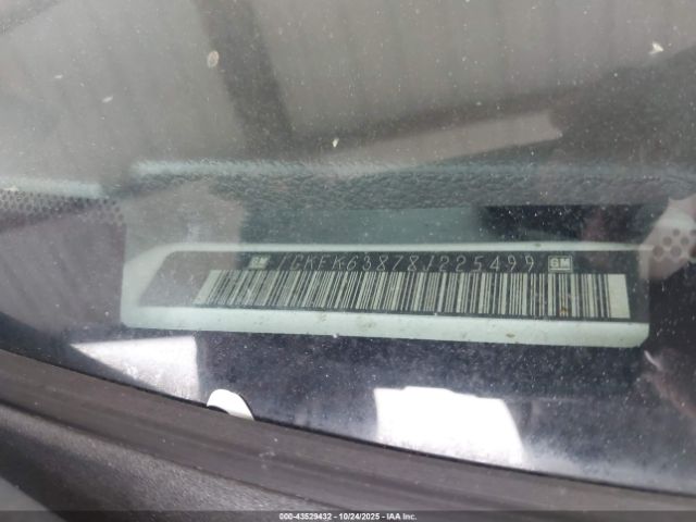 GMC Yukon Denali Image 10