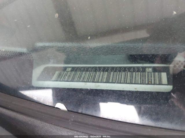 GMC Yukon Denali Image 10