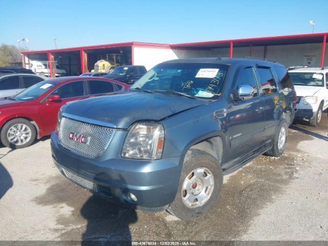 GMC Yukon Sle1 Image 3