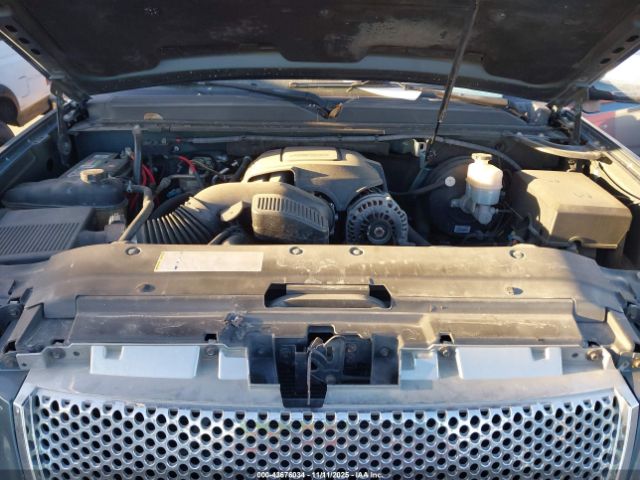 GMC Yukon Sle1 Image 2