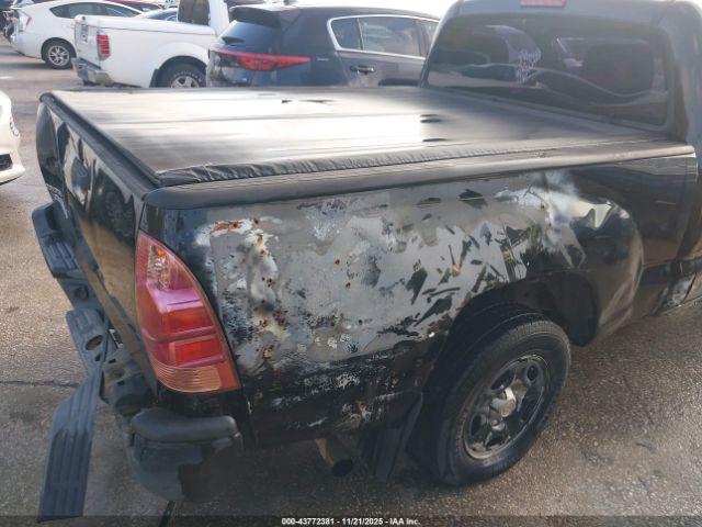 Toyota Tacoma Image 10