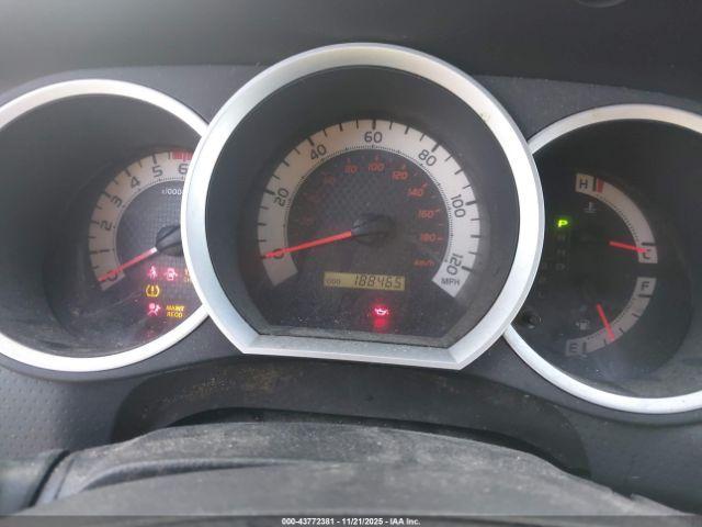 Toyota Tacoma Image 7