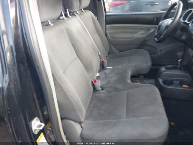 Toyota Tacoma Image 5