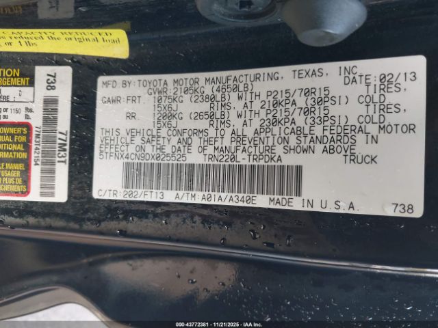 Toyota Tacoma Image 12