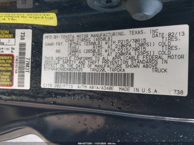 Toyota Tacoma Image 12