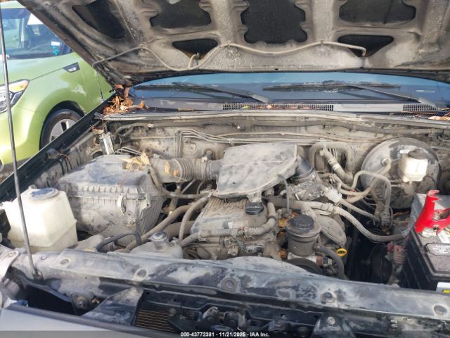 Toyota Tacoma Image 11