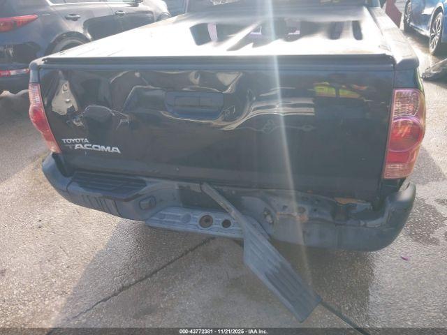 Toyota Tacoma Image 15