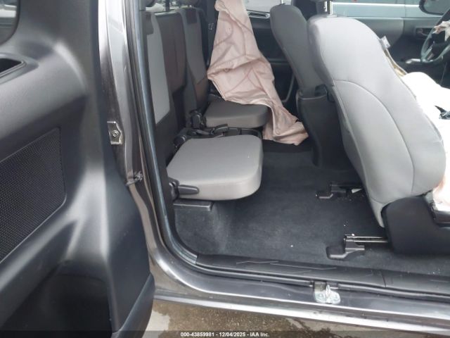 Toyota Tacoma Sr5 V6 Image 7