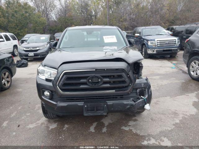 Toyota Tacoma Sr5 V6 Image 14