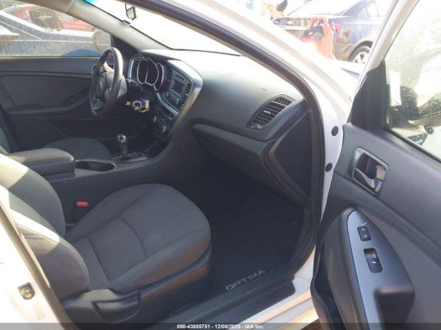 Kia Optima Lx Image 4