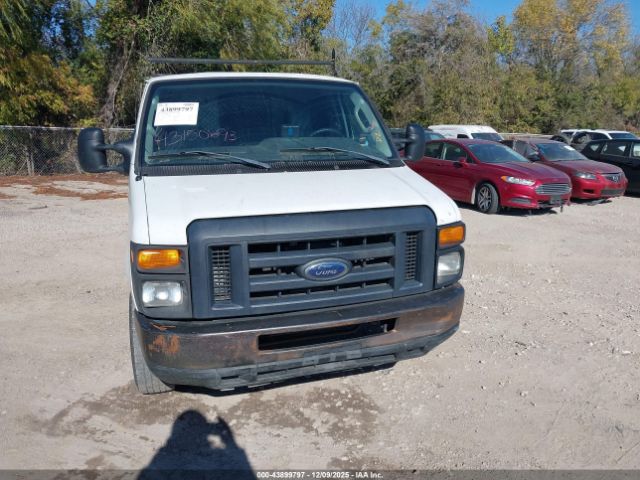 Ford E-150 Commercial Image 11