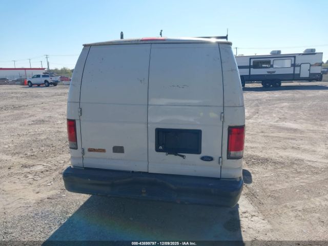 Ford E-150 Commercial Image 15