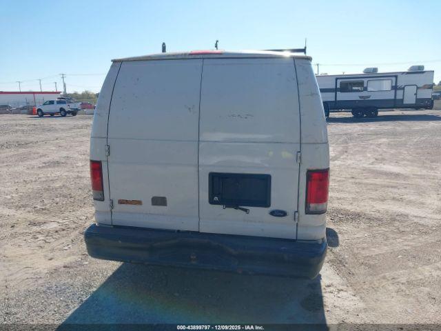 Ford E-150 Commercial Image 15