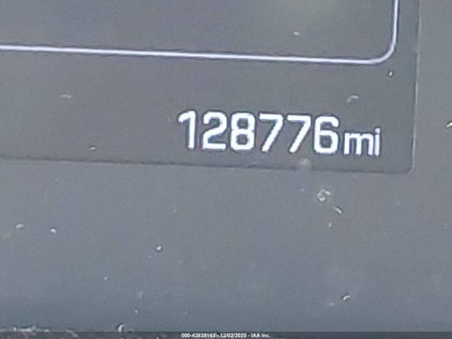 Hyundai ELANTRA Value Edition Image 3