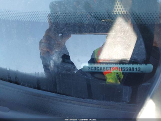 Chrysler 300c Image 4