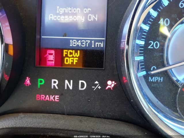 Chrysler 300c Image 12