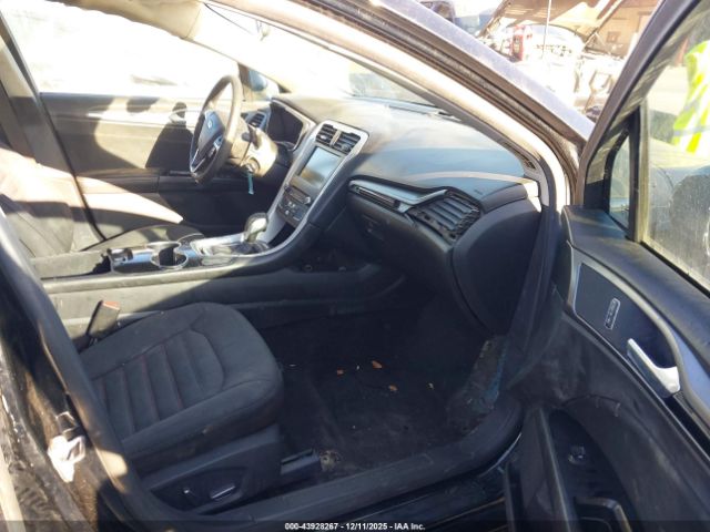 Ford Fusion Se Image 2