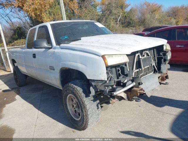  Salvage Chevrolet Silverado 3500