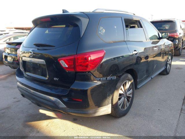 Nissan Pathfinder Sv Image 3