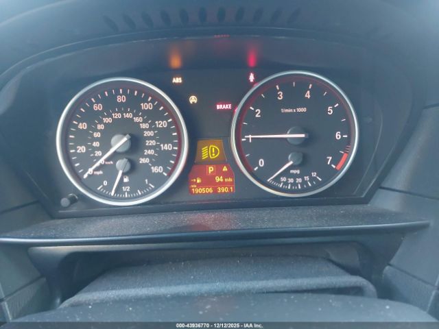 BMW 5 Series Image 8