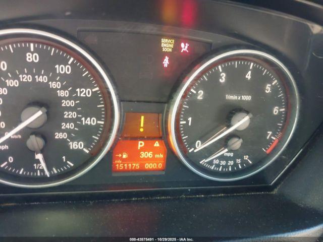 BMW 3 Series Image 10