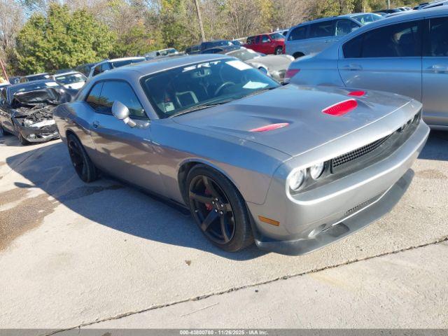 Salvage Dodge Challenger
