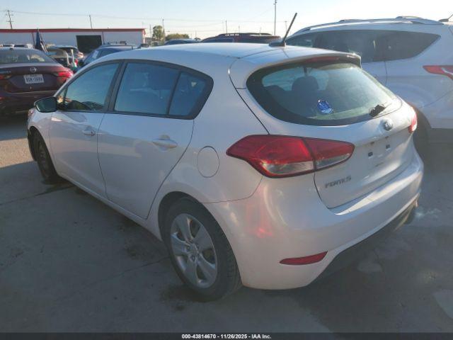 Kia Forte Lx Image 3