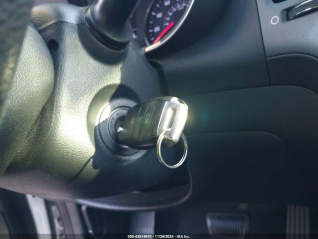 Kia Forte Lx Image 2