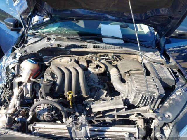 Volkswagen Jetta 2.0l S Image 2