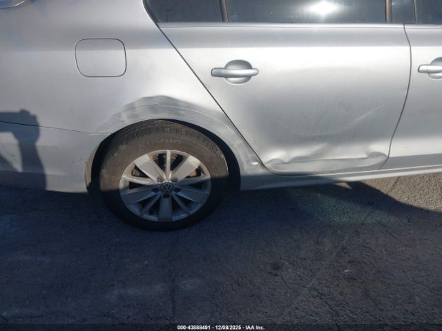 Volkswagen Jetta 1.4t Se Image 8