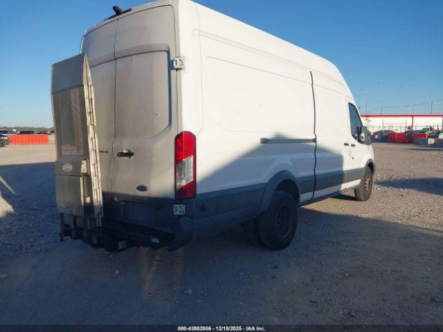 Ford Transit Image 19