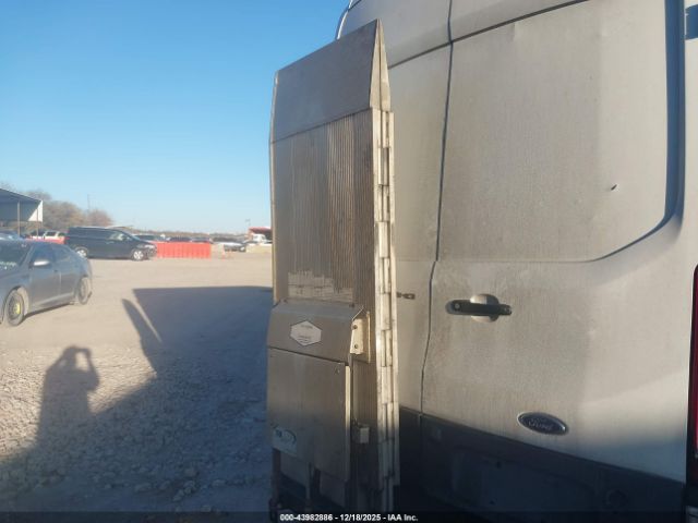 Ford Transit Image 4