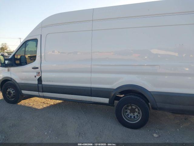 Ford Transit Image 8
