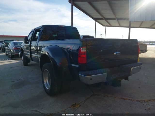 Ford F-350 Lariat Image 2