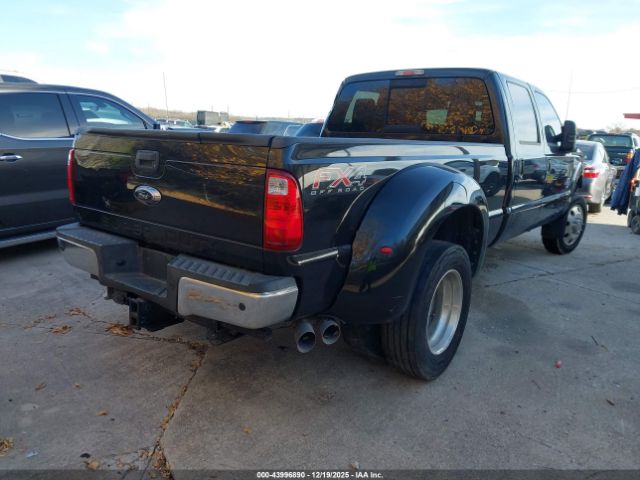 Ford F-350 Lariat Image 3