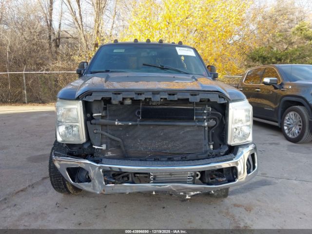 Ford F-350 Lariat Image 13