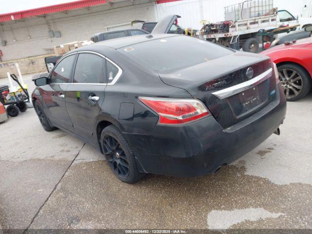 Nissan Altima 2.5 S Image 10