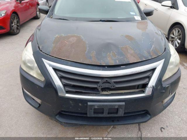 Nissan Altima 2.5 S Image 12